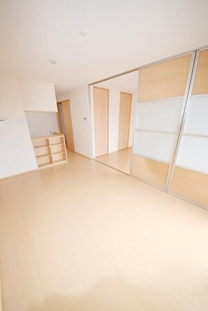 ロイヤルクレストの物件内観写真